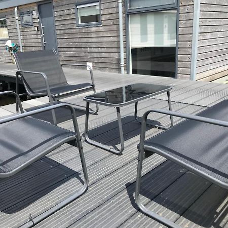 Quiet Waterloft Near Amsterdam And Schiphol Ws17 Hotel Aalsmeer Bagian luar foto